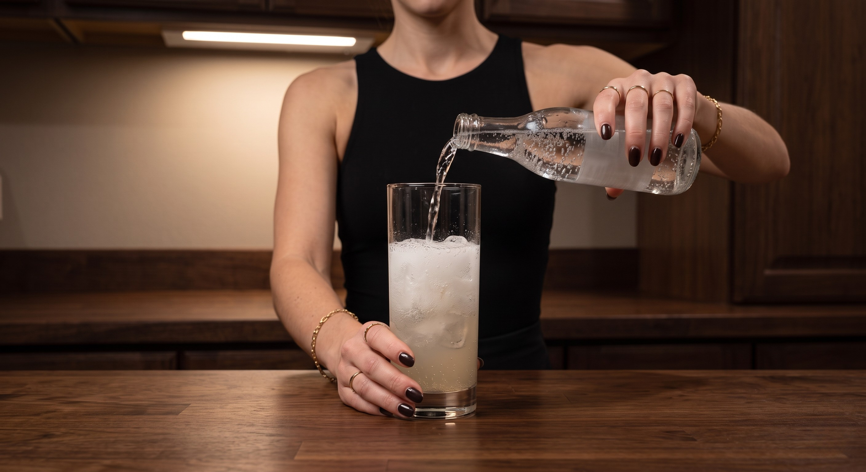Stirring the Tom Collins